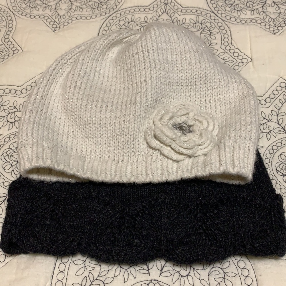 2 hats